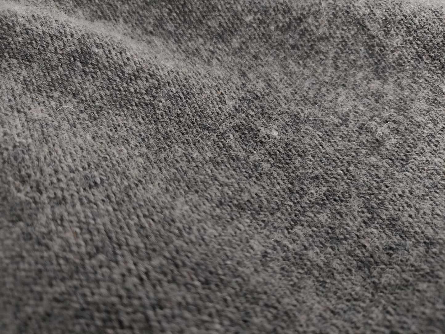 HERMES turtleneck sleeveless knit top, 100% cashmere, gray