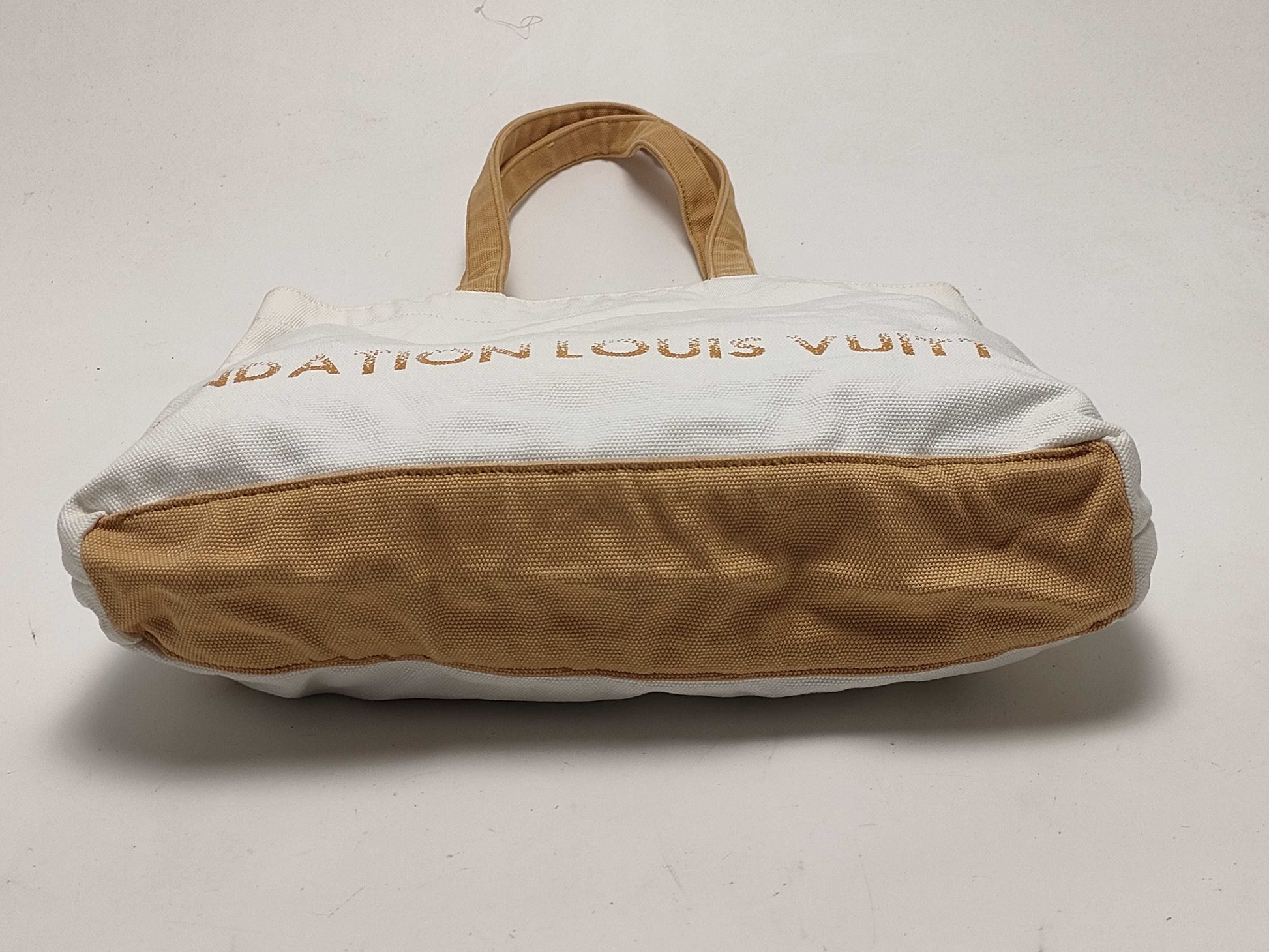 LOUIS VUITTON Canvas Museum Tote Bag