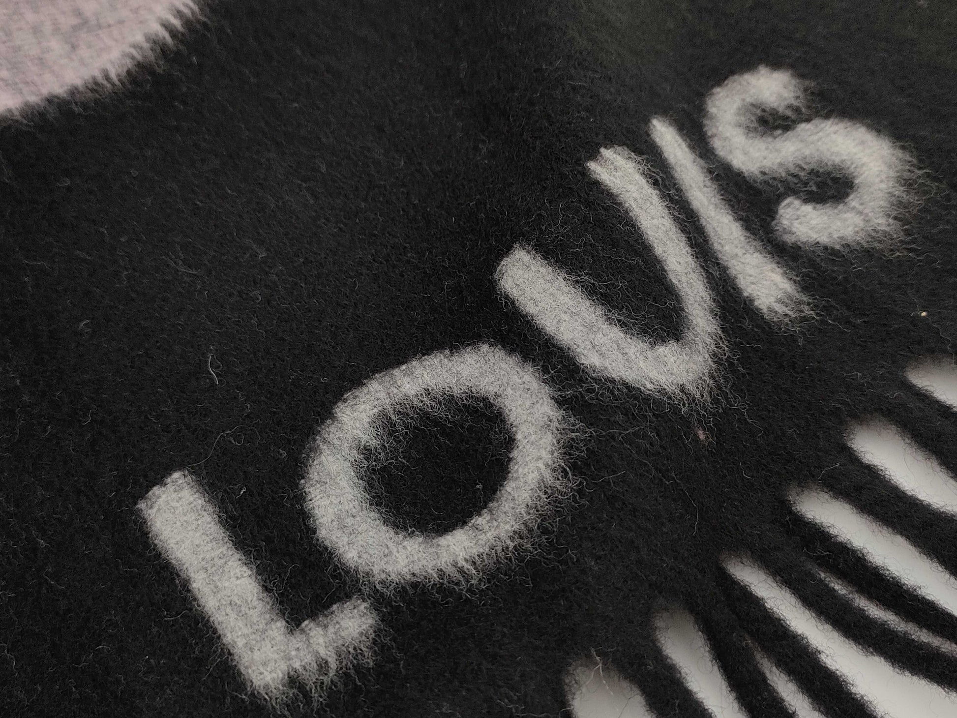 LOUIS VUITTON The Ultimate Scarf M76383 Scarf