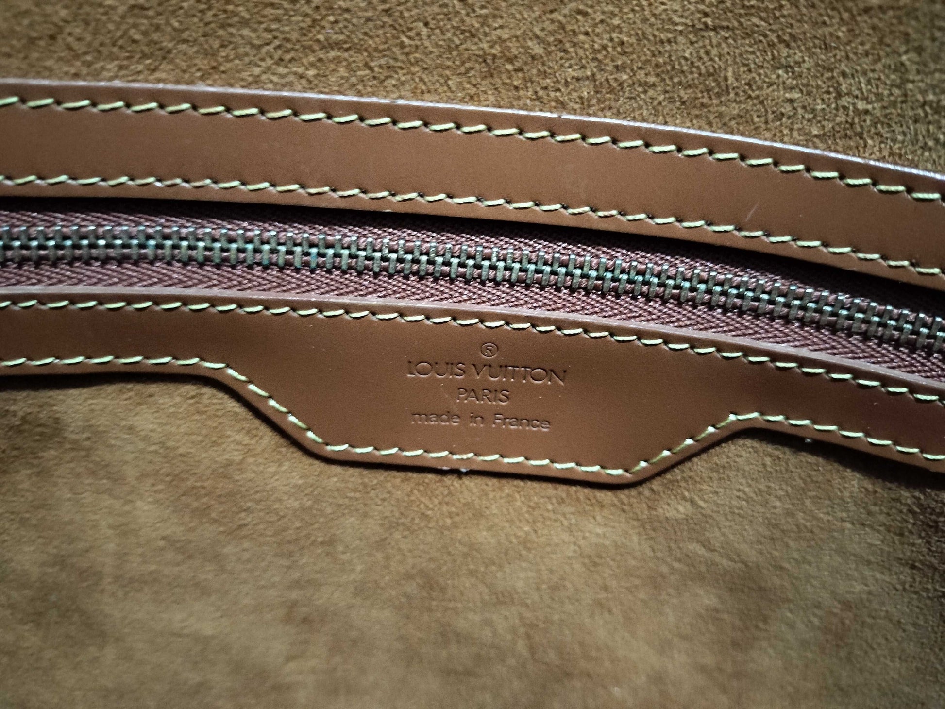 LOUIS VUITTON RFID Unverifiable AR0997 Epi Sorbonne Handbag M54518