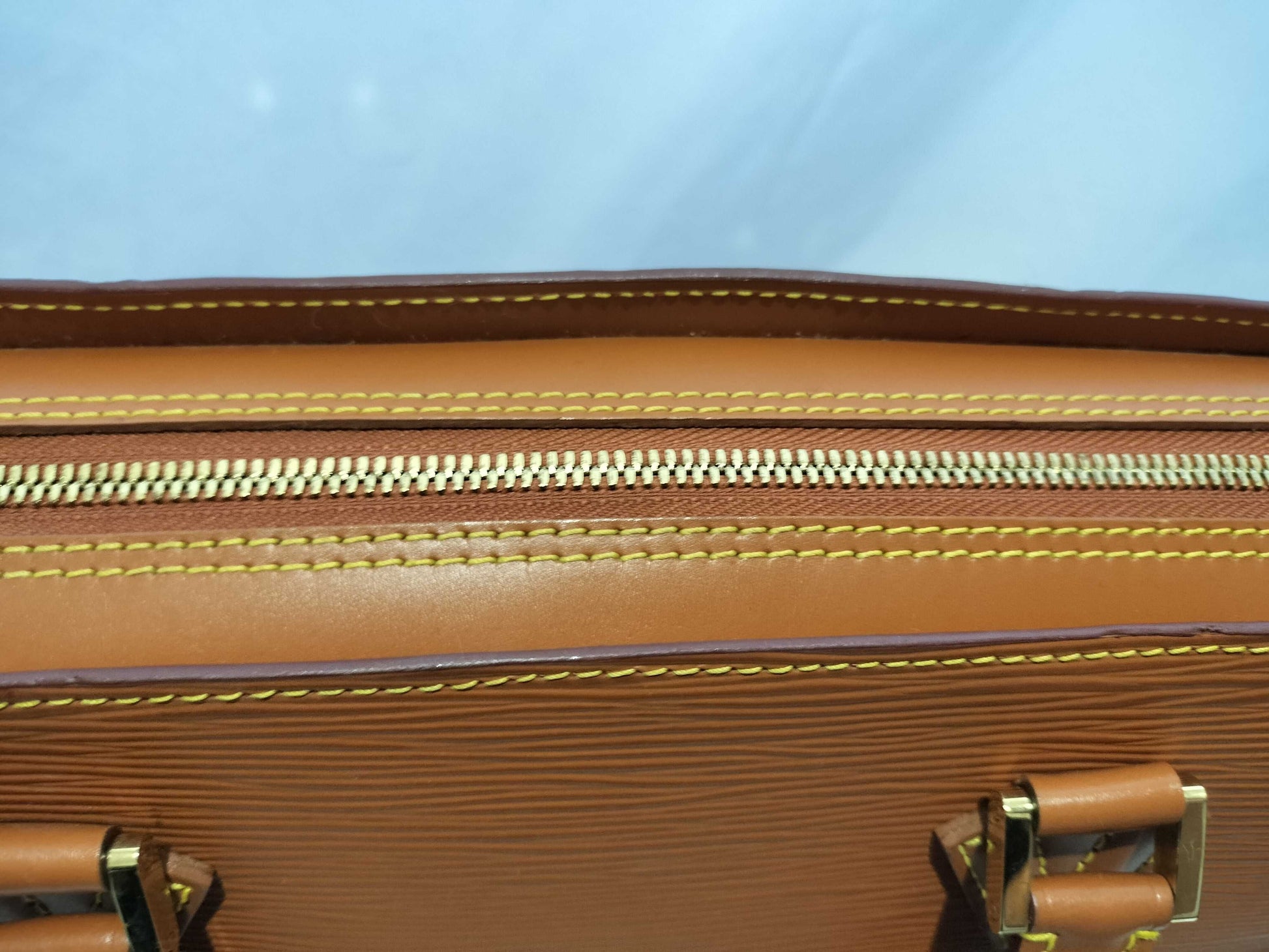 LOUIS VUITTON RFID Unverifiable AR0997 Epi Sorbonne Handbag M54518