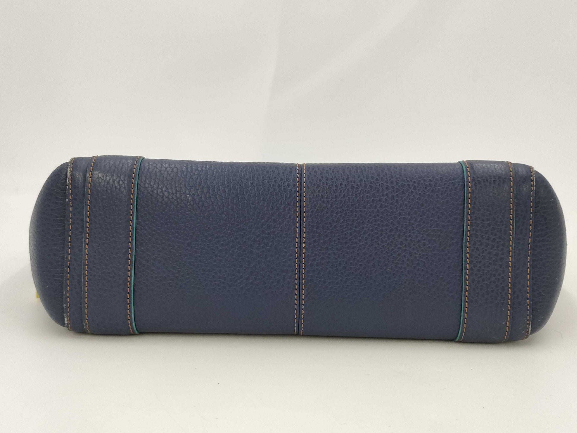 LOEWE Leather Buckle Tote/Scuff/Color Consideration Handbag