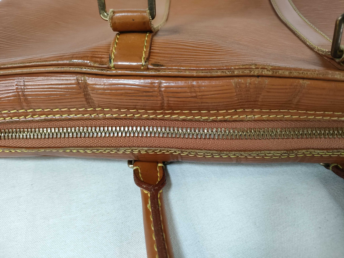 LOUIS VUITTON M59162 Epi Porte-Document Voyage M59162 Business Bag