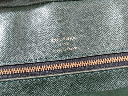 LOUIS VUITTON M59162 Epi Porte-Document Voyage M59162 Business Bag