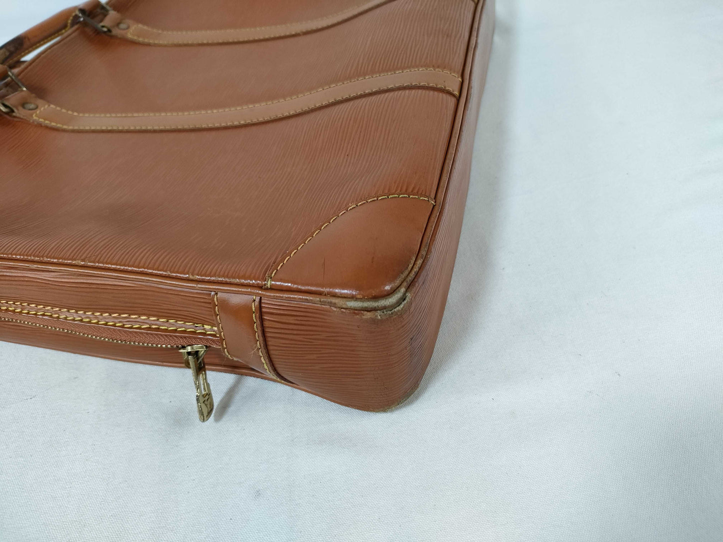 LOUIS VUITTON M59162 Epi Porte-Document Voyage M59162 Business Bag