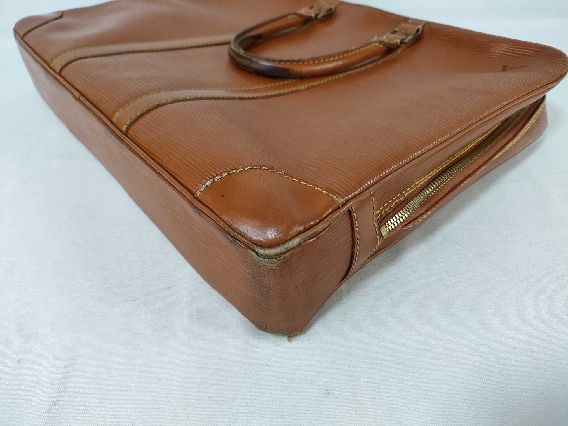 LOUIS VUITTON M59162 Epi Porte-Document Voyage M59162 Business Bag
