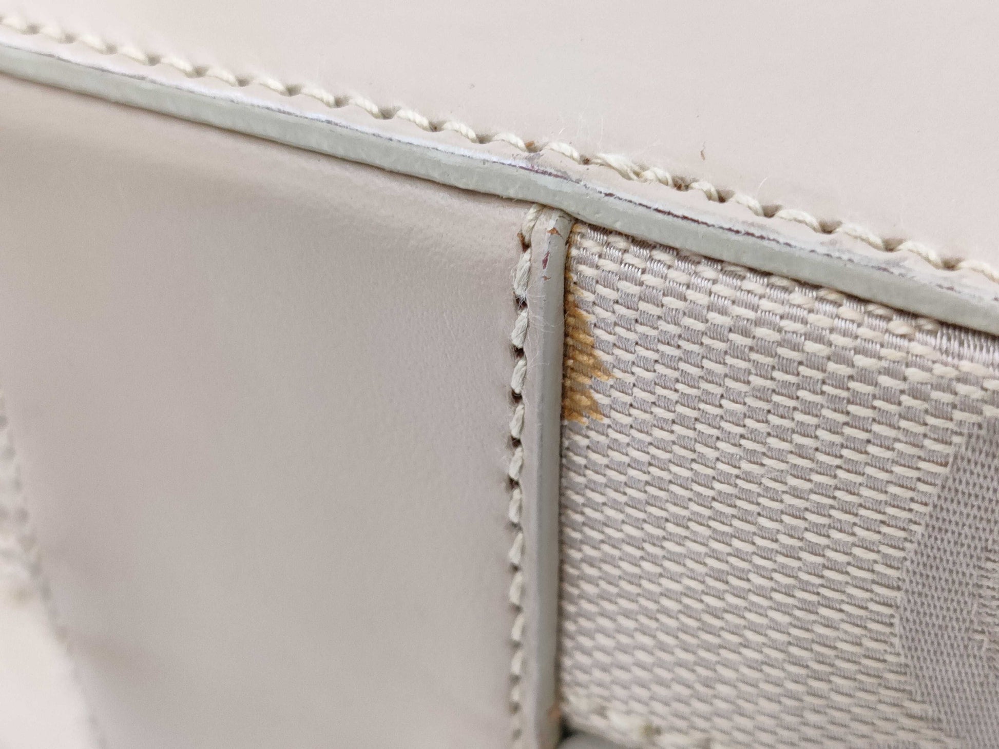 GUCCI GG Canvas Vanity/Top Handle Vanity Bag