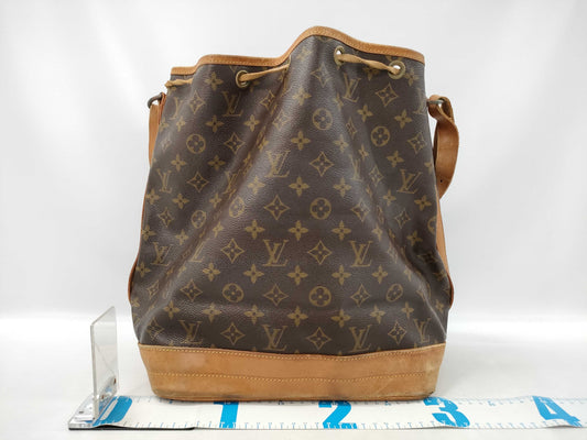 LOUIS VUITTON Monogram M42224 Noe Tote Bag