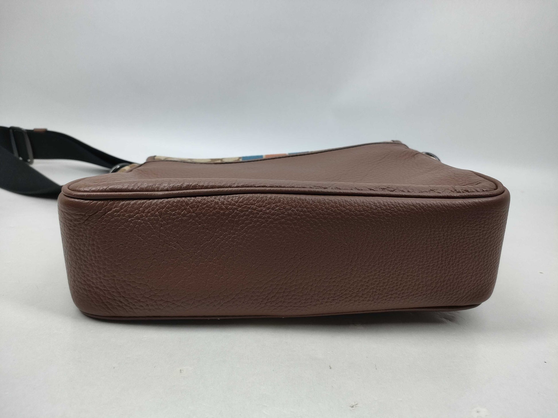 COACH Signature c9366 Shoulder Bag