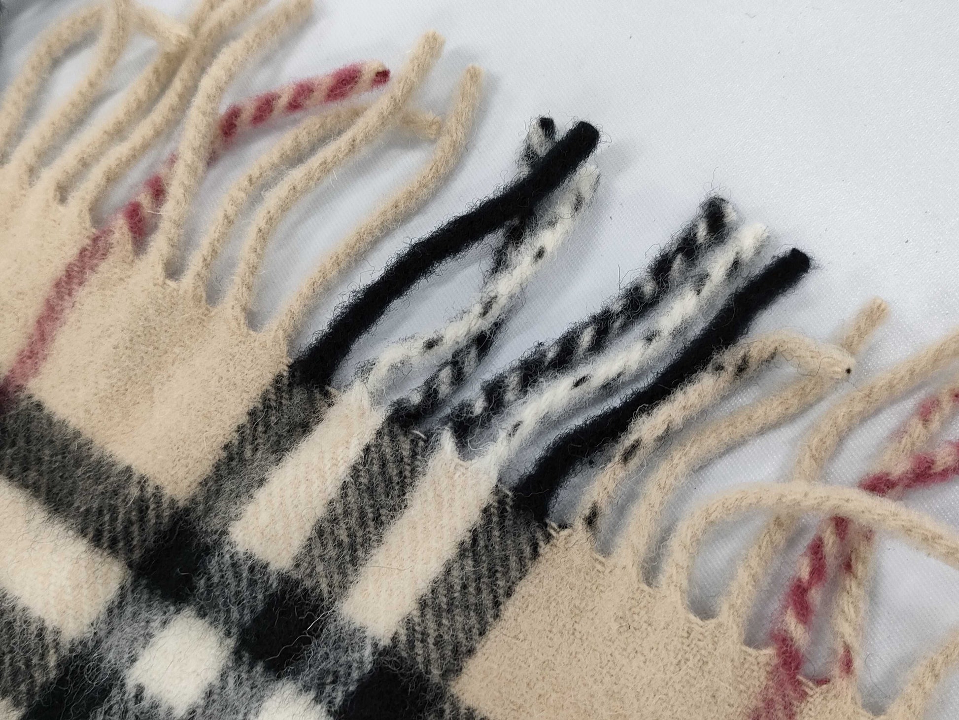 BURBERRY gift scarf