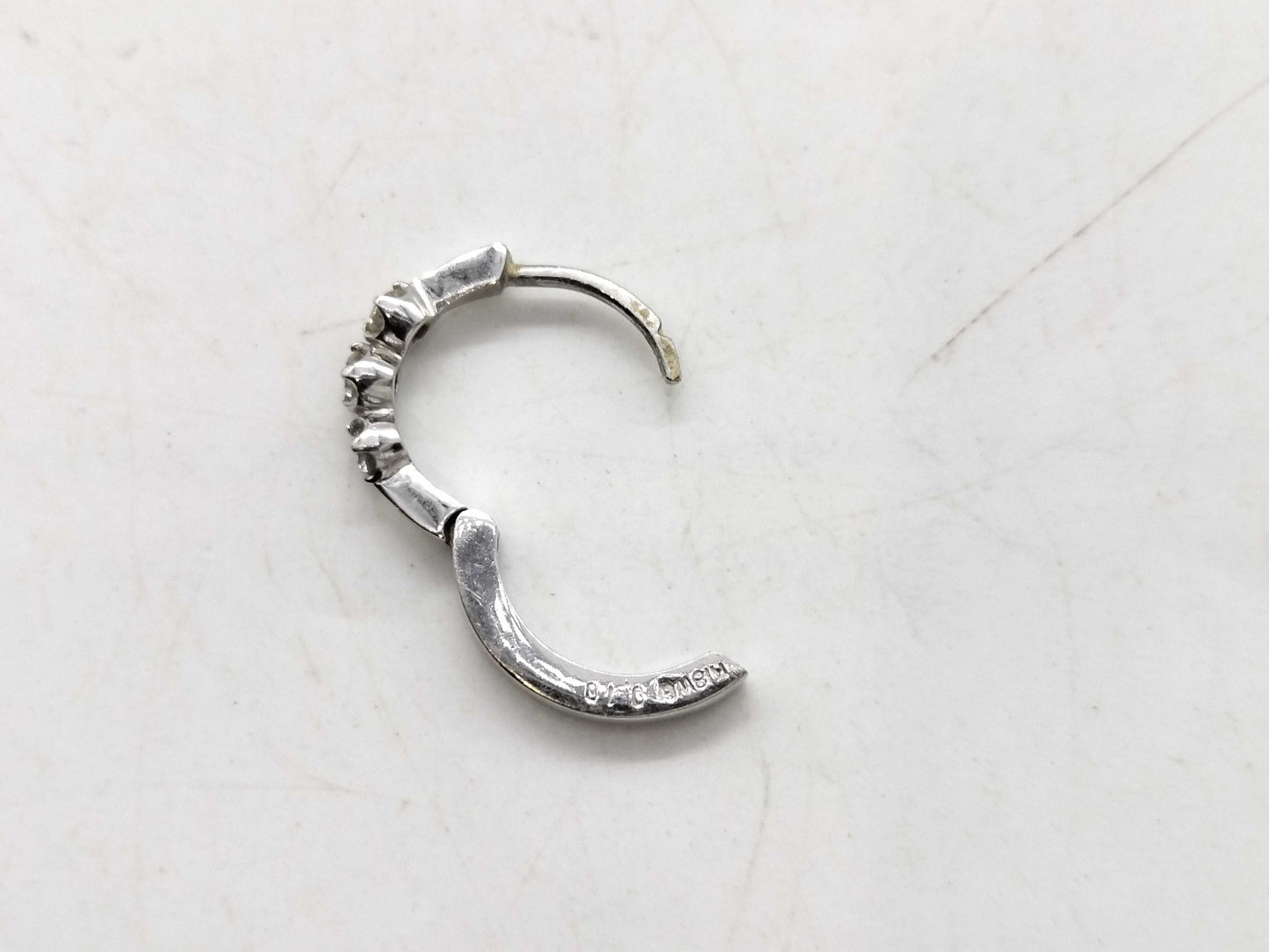 D0.10ct/0.10ct K18WG 2.0g Earrings 