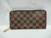 LOUIS VUITTON Damier Round Zip Wallet