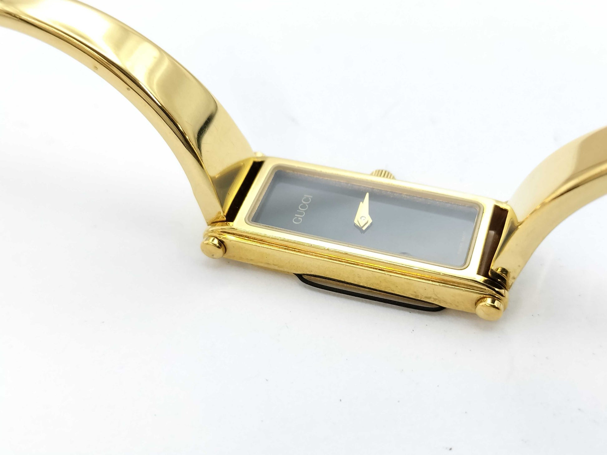 GUCCI GUCCI 1500 Gold/Black Dial Women's Watch