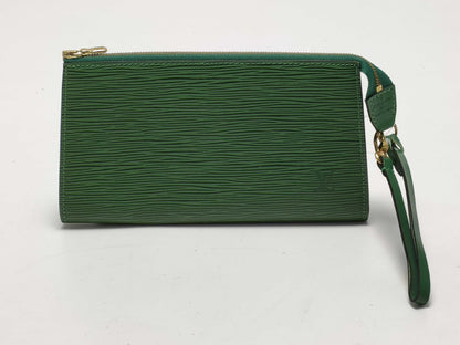 LOUIS VUITTON Epi Pochette Accessoires Clutch Bag M52944