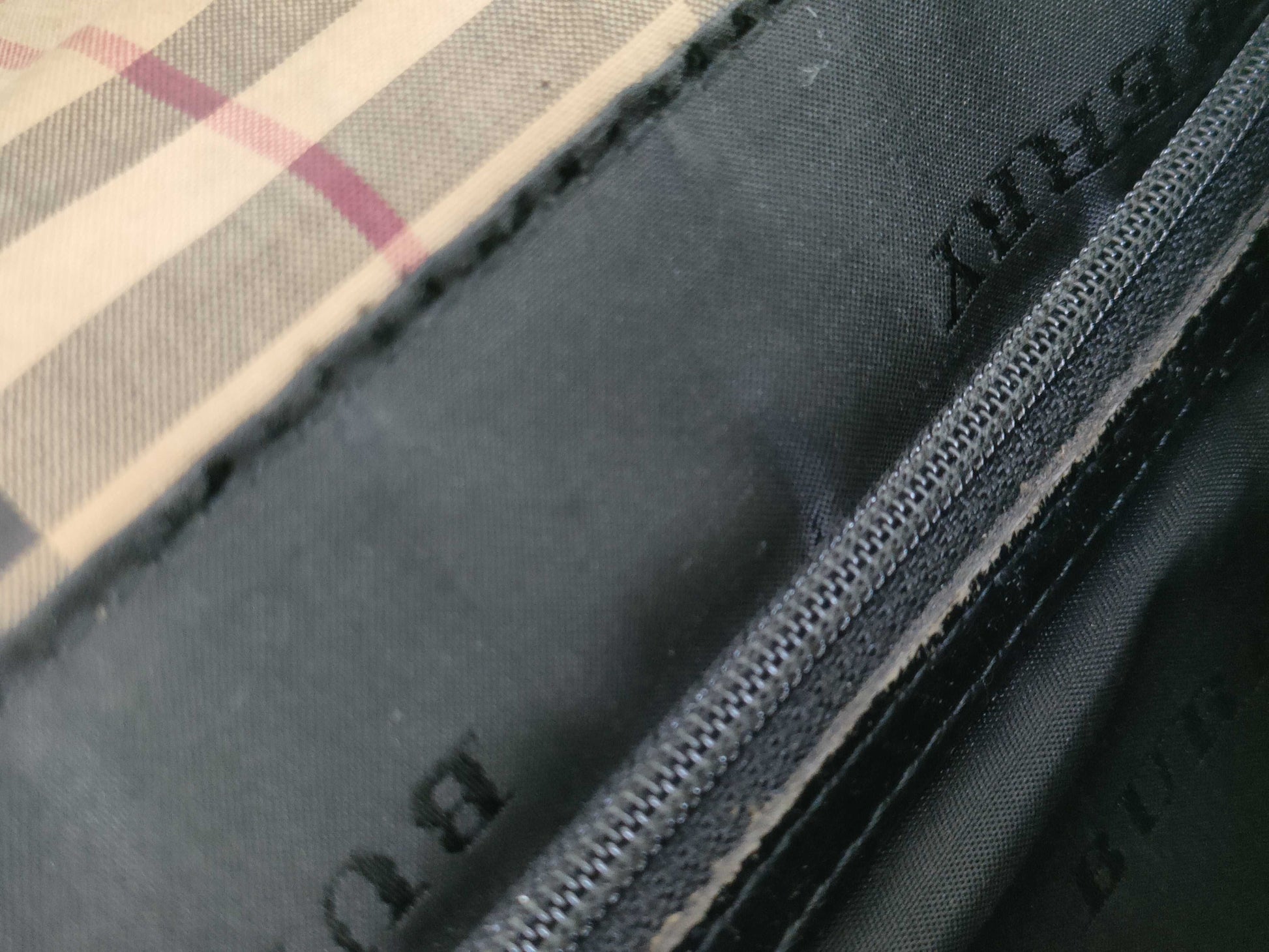 BURBERRY Nova Check Shoulder Bag