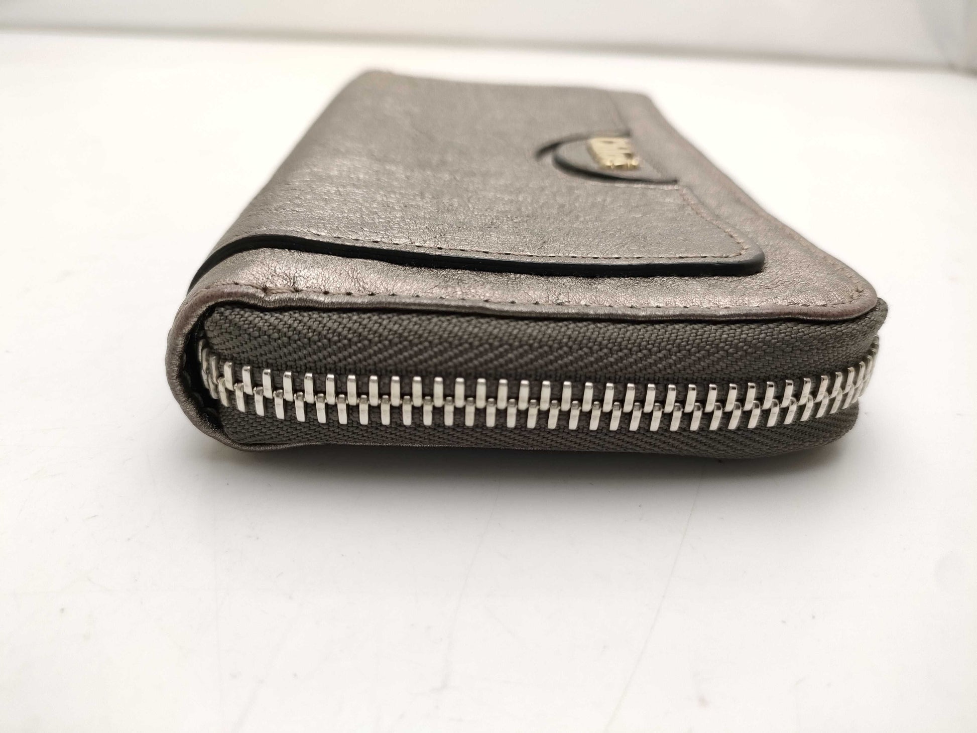 Chloe Round Zip Wallet*2 Wallet
