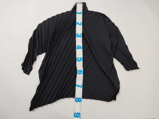 ISSEY MIYAKE me/Tops Tops