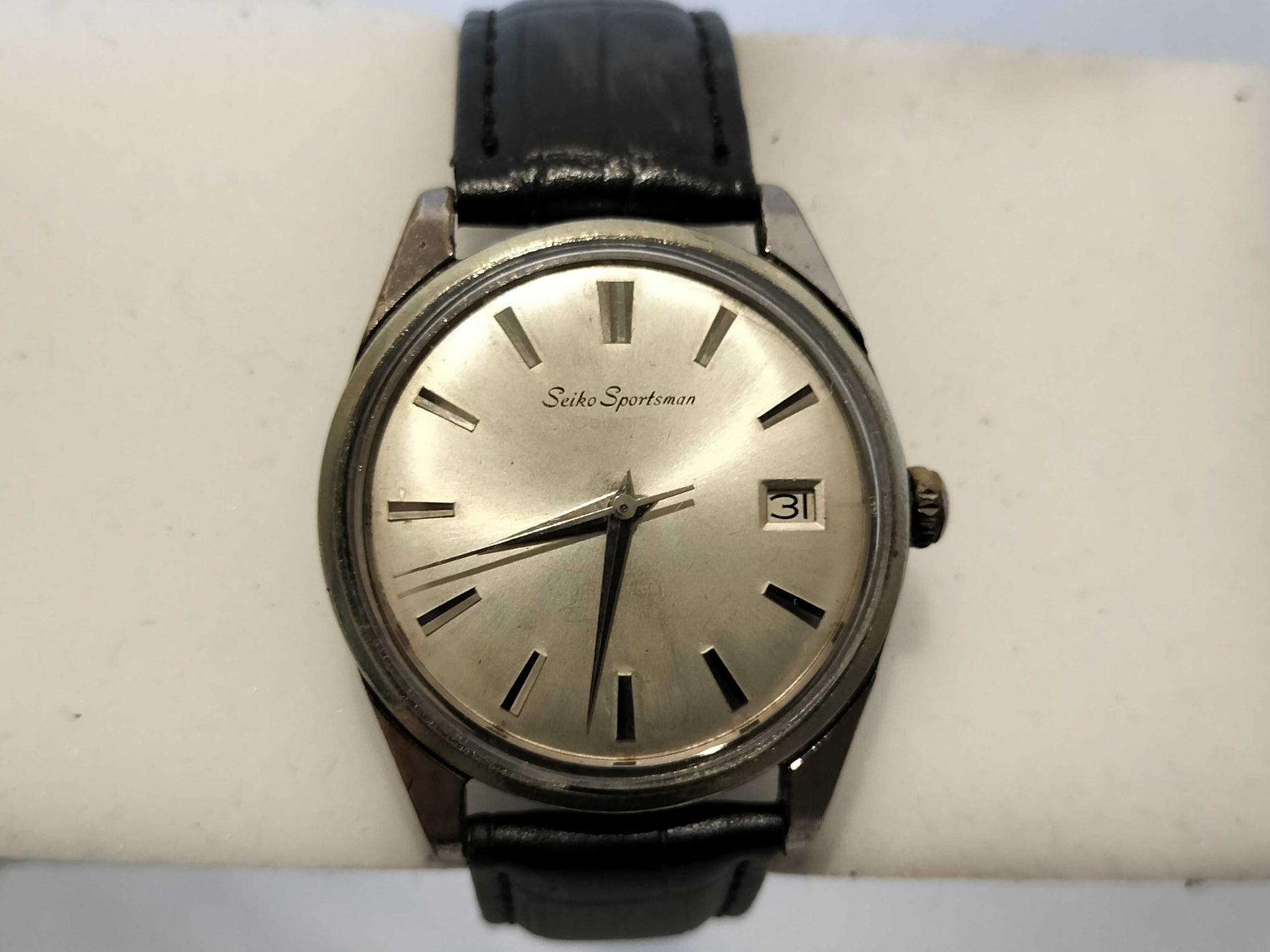 SEIKO Sportsman Hand-Wound Waterproof Diashock Men's Watch