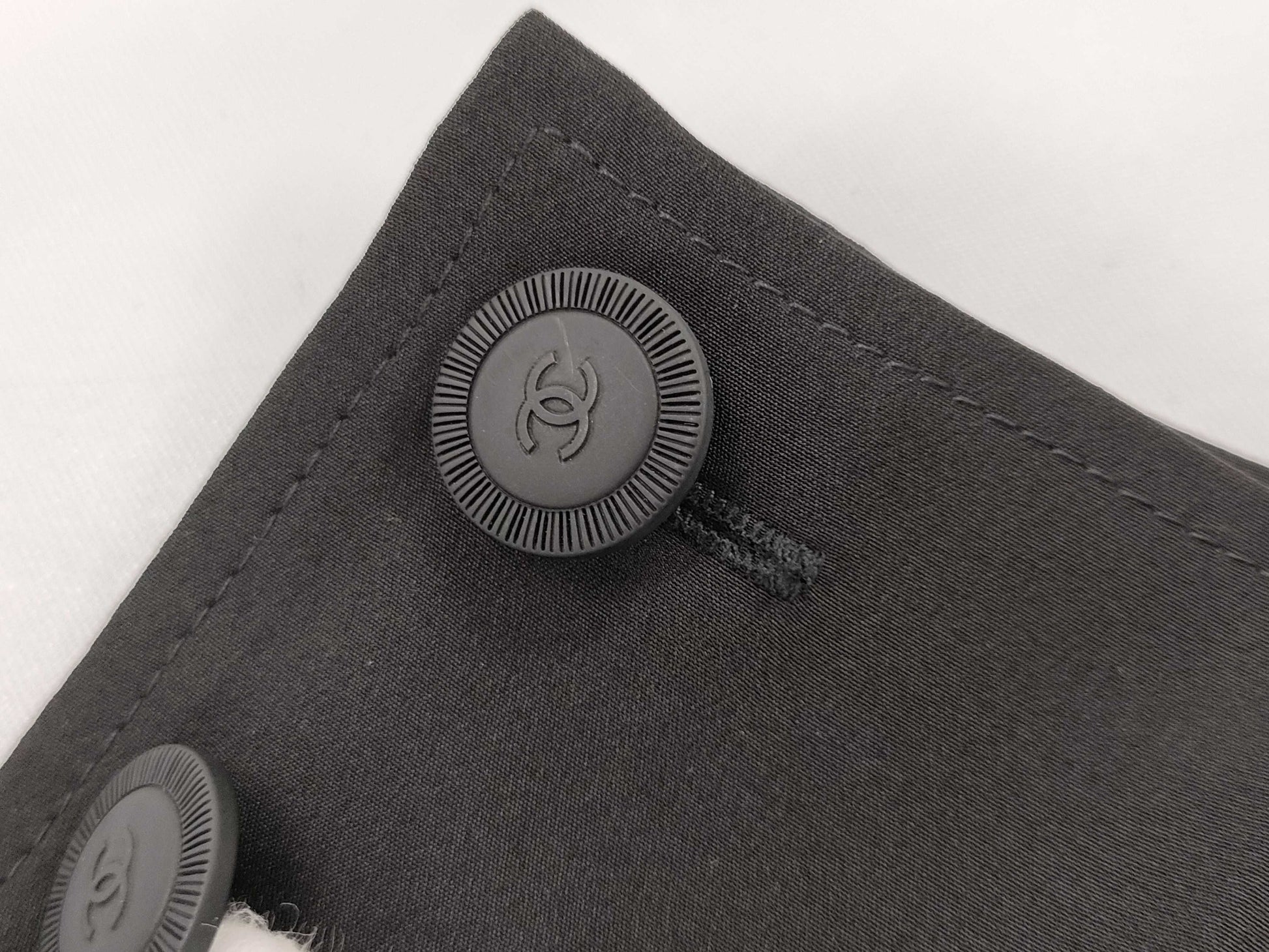 CHANEL Uniform 17A U03698V38612 Coco Button Unworn Shirt