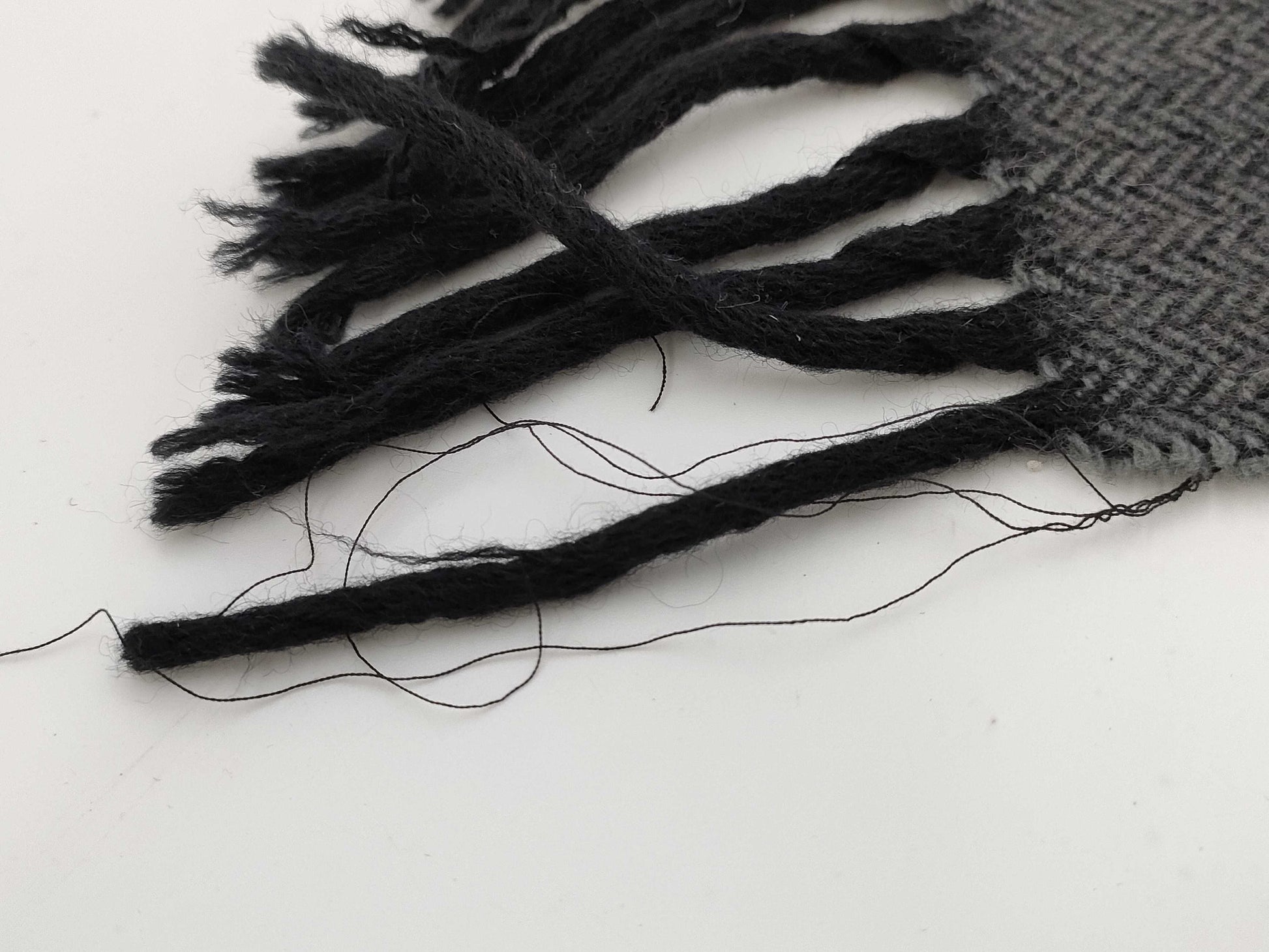 LOEWE 100% Cashmere Scarf