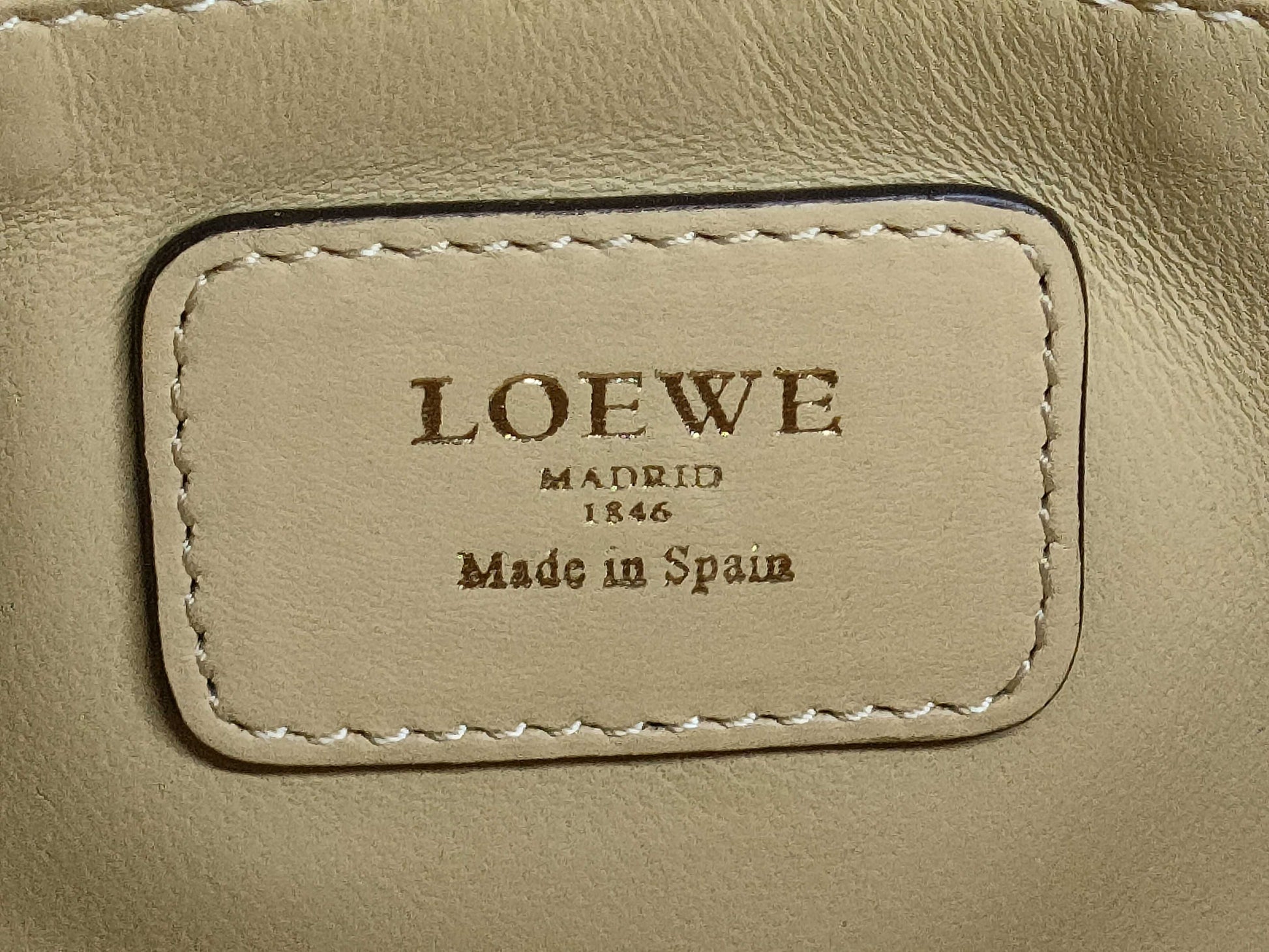 LOEWE Amazona 28 handbag