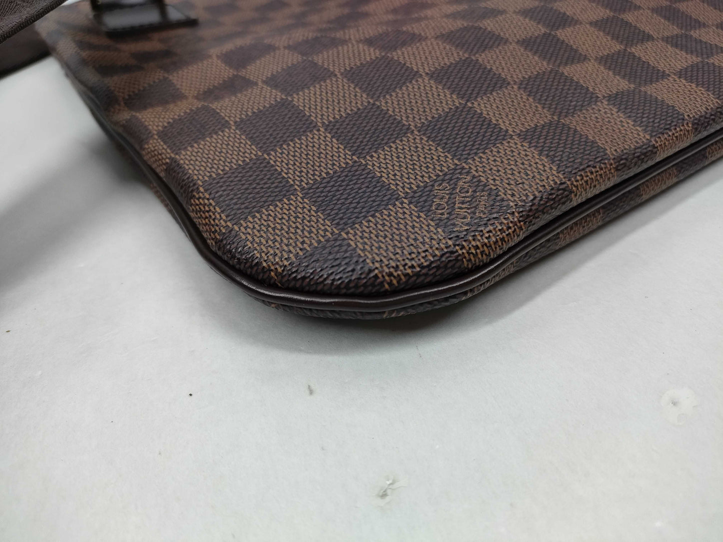 LOUIS VUITTON Damier N51111 Pochette Bosphore Shoulder Bag
