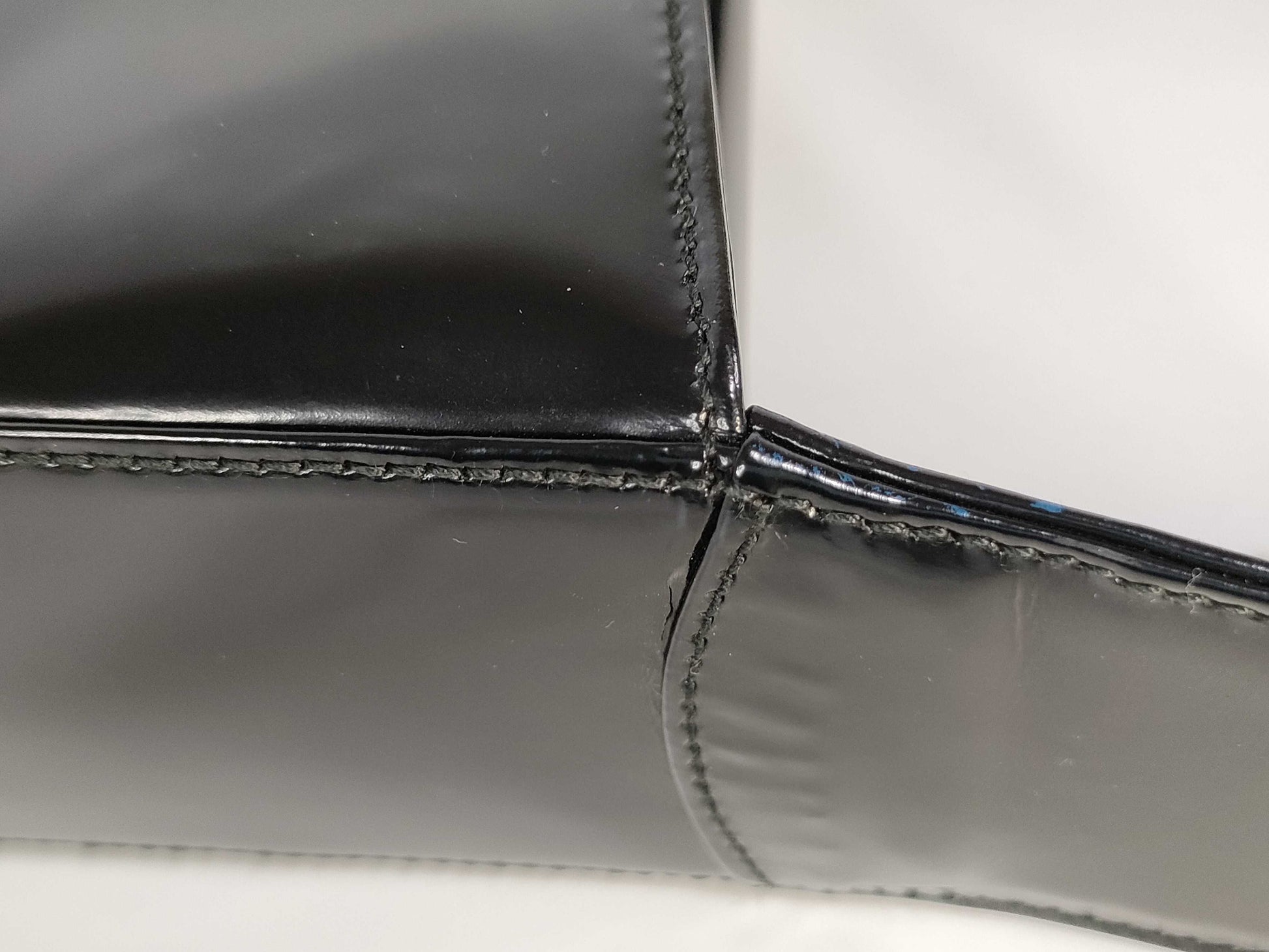 GUCCI Enamel One-Shoulder Black Shoulder Bag
