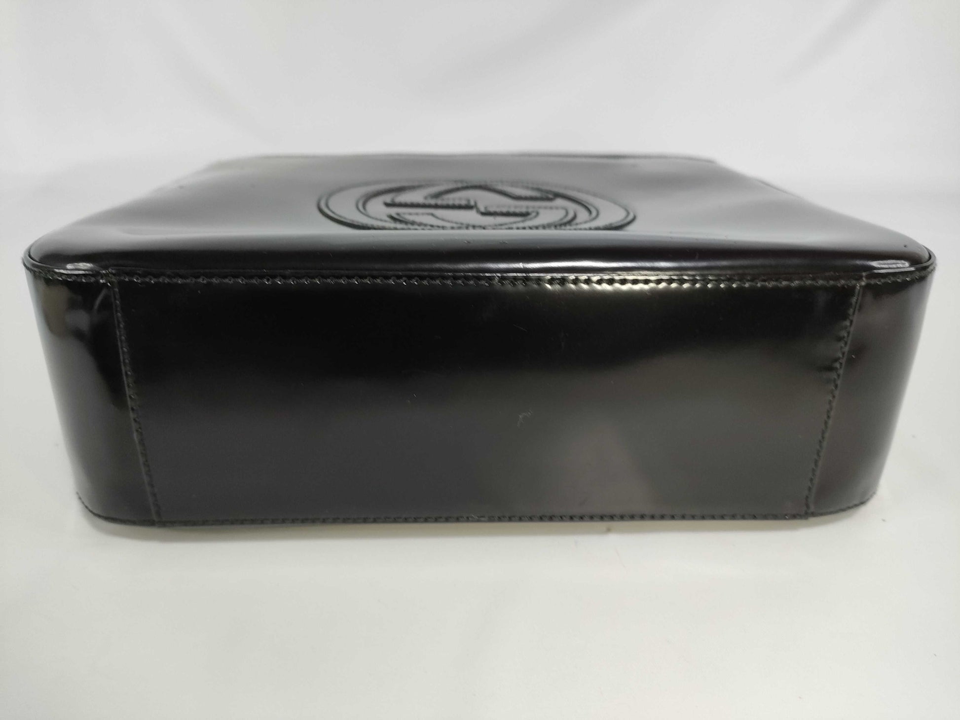 GUCCI Enamel One-Shoulder Black Shoulder Bag