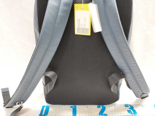 COACH F54135 Shoulder bag with tag