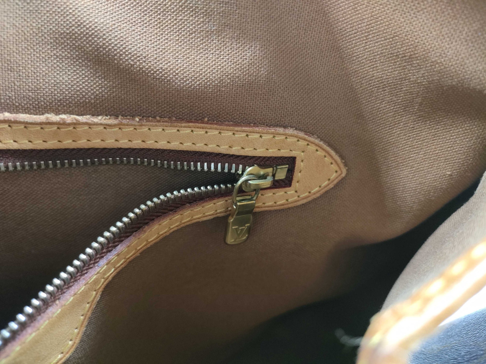 LOUIS VUITTON Monogram M51154 Batignolles Horizontal Tote Bag