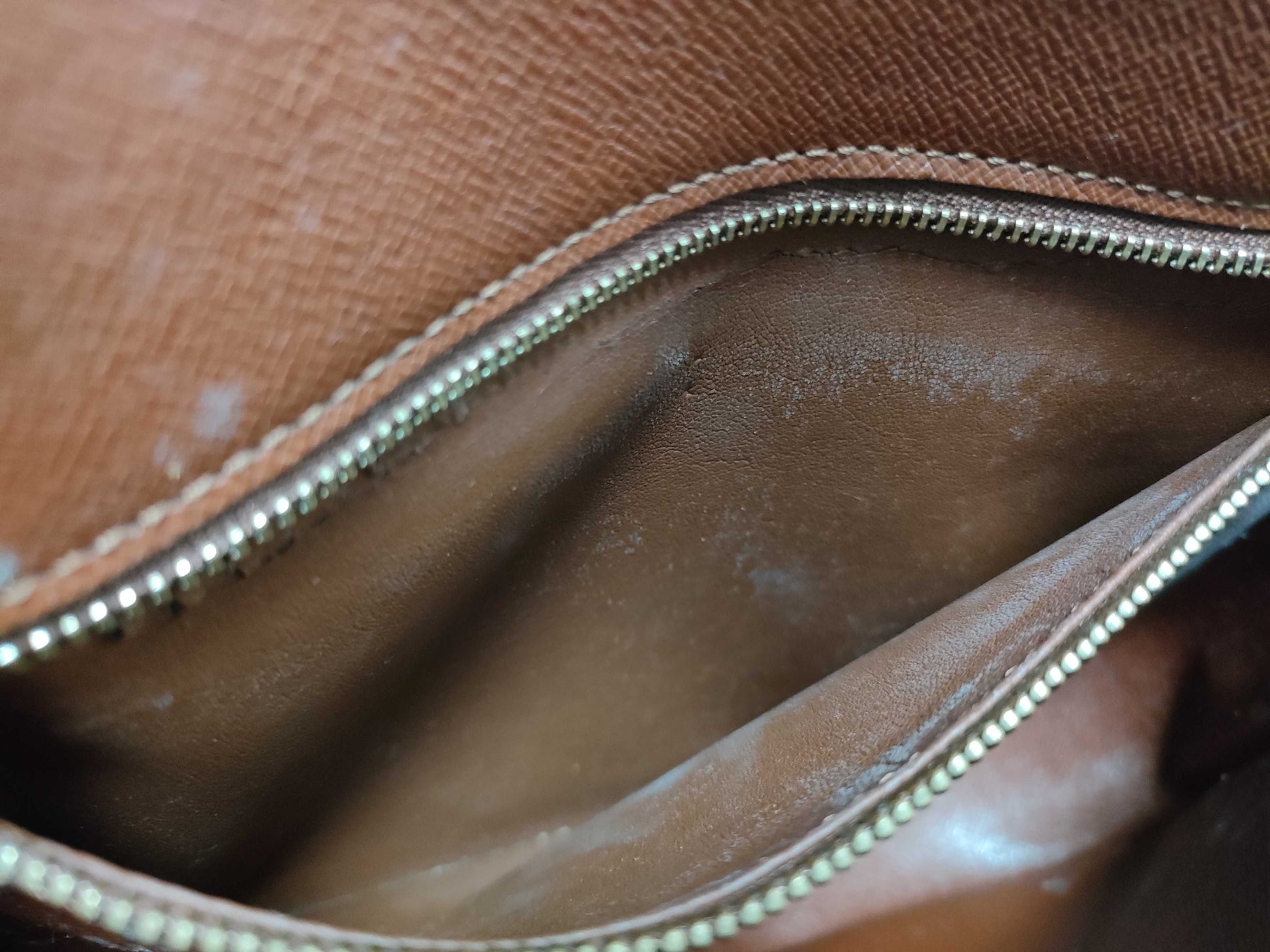 LOUIS VUITTON TH0011 Monogram M51242 Saint-Cloud Shoulder Bag