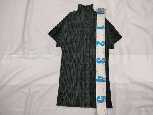 ISSEY MIYAKE Pleats Please Buttoned Top