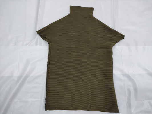 ISSEY MIYAKE pleated T-shirt