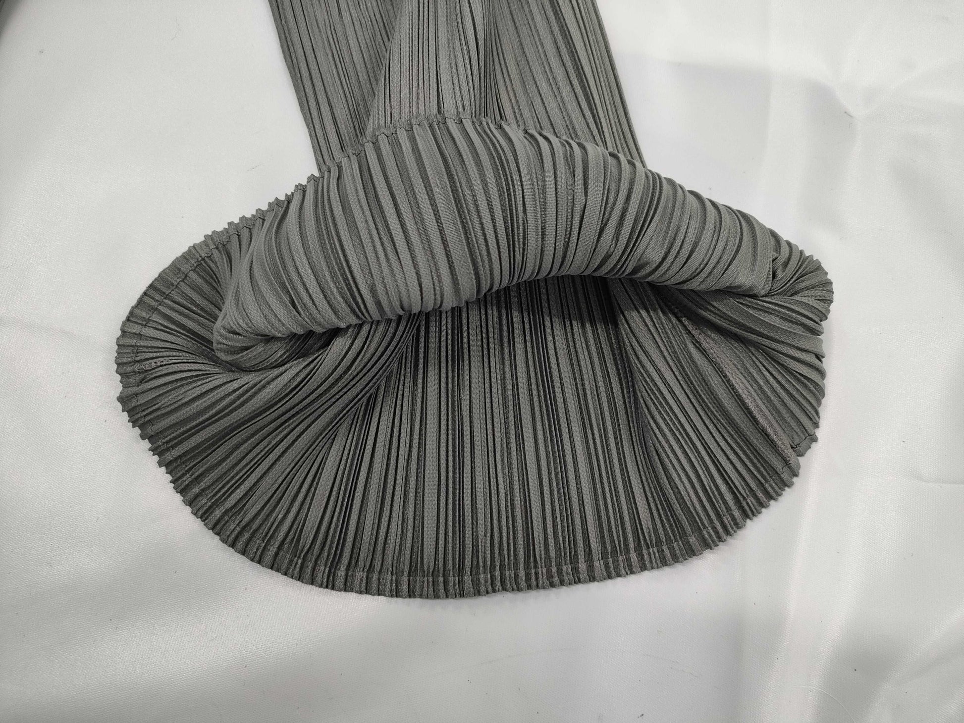 ISSEY MIYAKE Pleats Please Pants