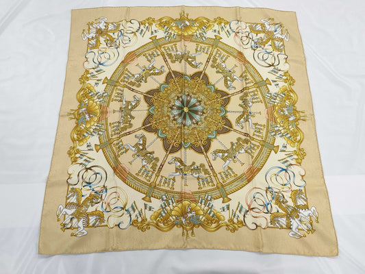 HERMES Carre 90 Scarf