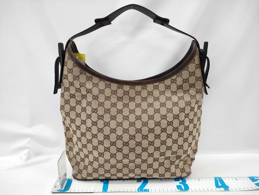 GUCCI GG Canvas One-Shoulder Bag 106242