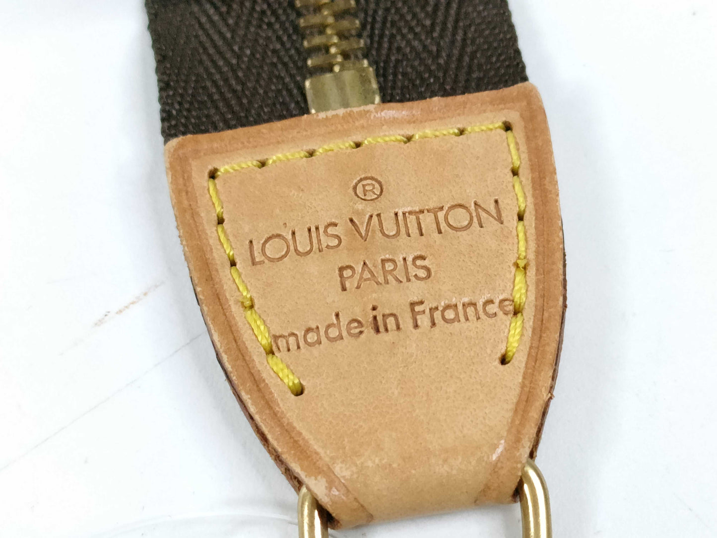 LOUIS VUITTON RFID verification failed. Monogram bucket pouch only.