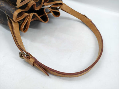 LOUIS VUITTON Monogram M42224 Noe Shoulder Bag