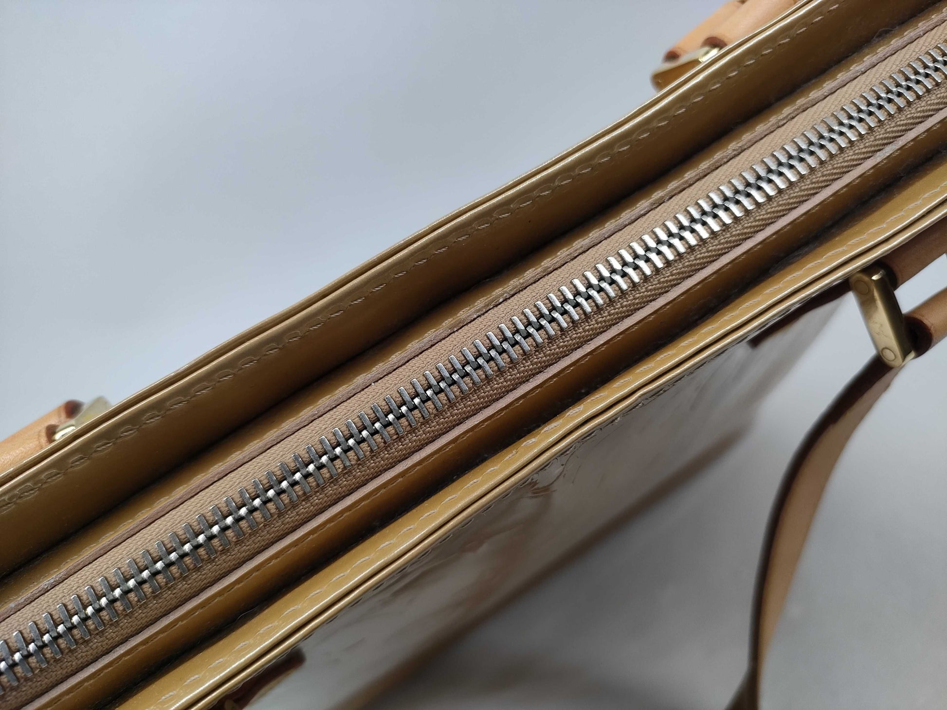 LOUIS VUITTON Vernis Houston Tote Bag