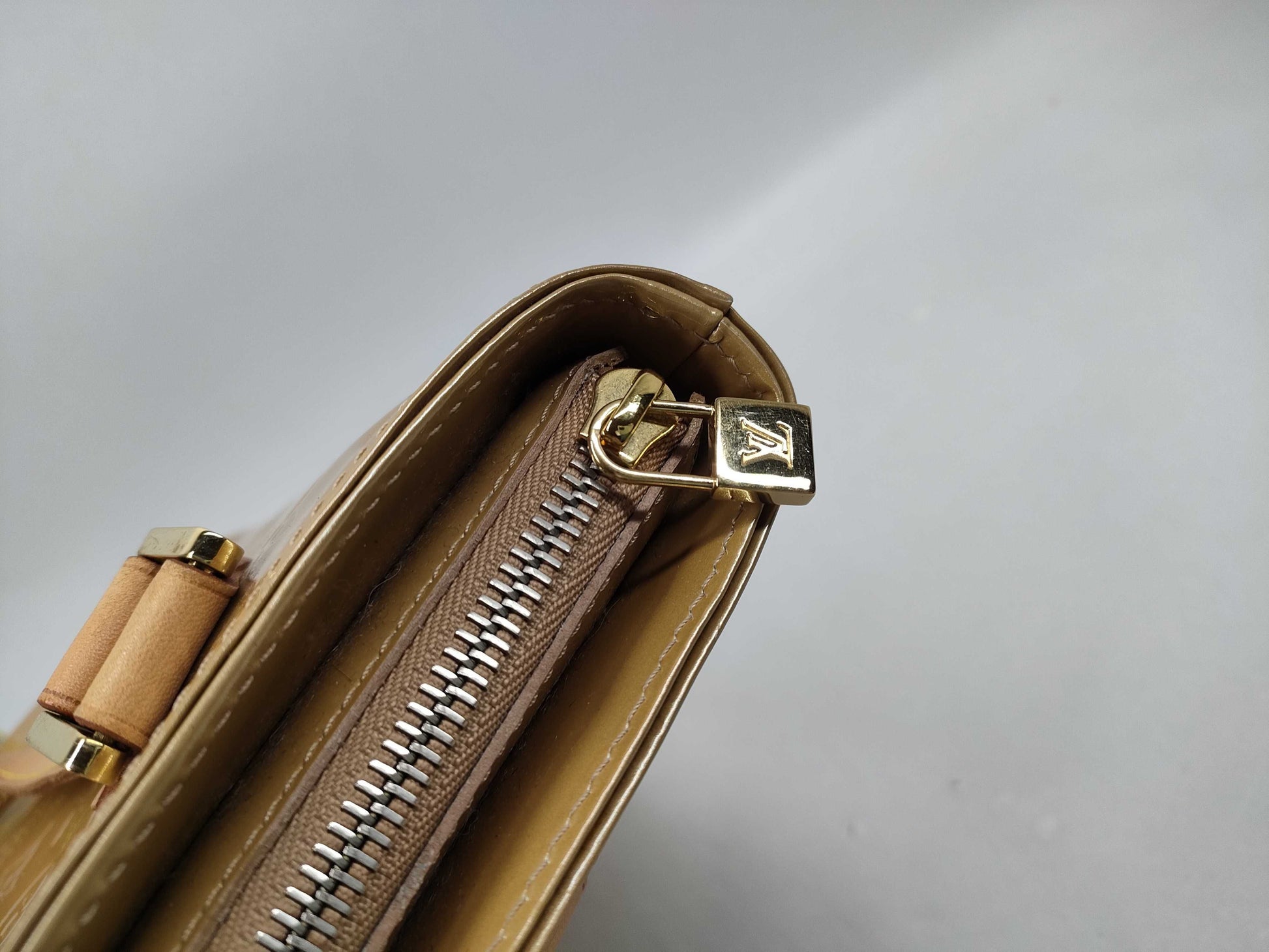 LOUIS VUITTON Vernis Houston Tote Bag
