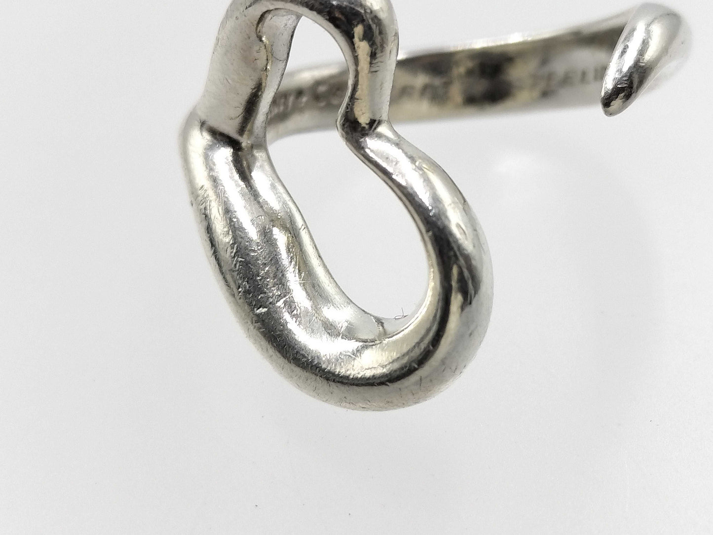 Tiffany & Co. Peretti Open Heart Ring, 6.3g