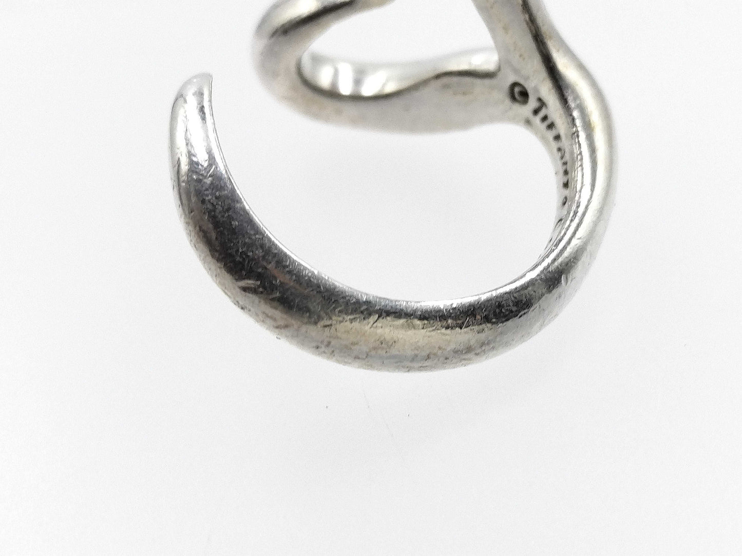 Tiffany & Co. Peretti Open Heart Ring, 6.3g
