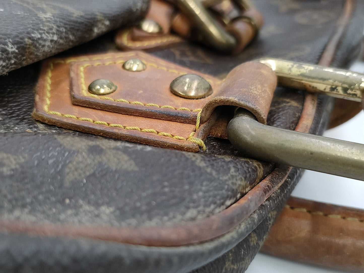 LOUIS VUITTON Monogram M40025 Manhattan GM Shoulder Bag