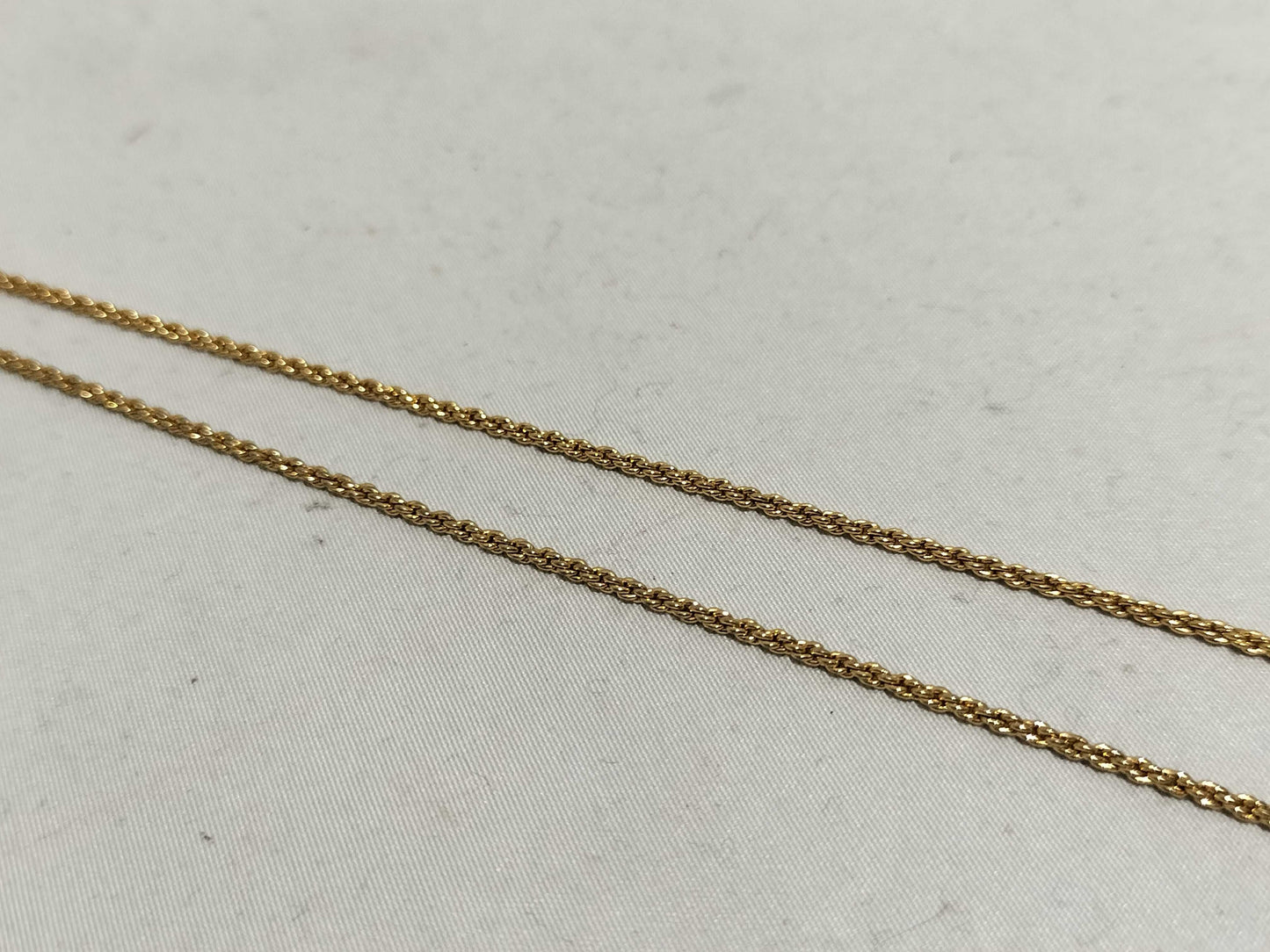 Dior logo necklace necklace