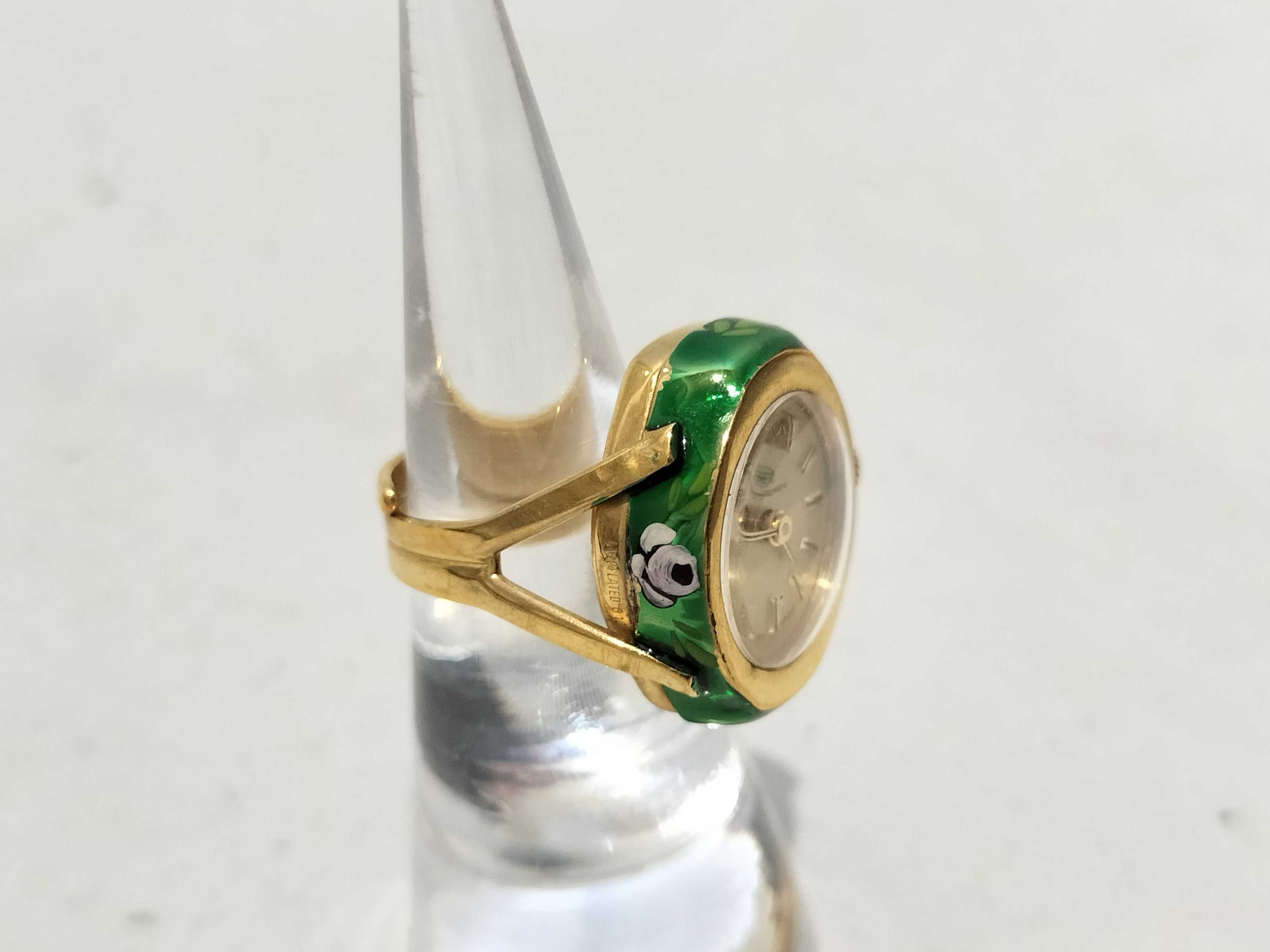 Buffeler Hand-Wound Ring Watch Ring