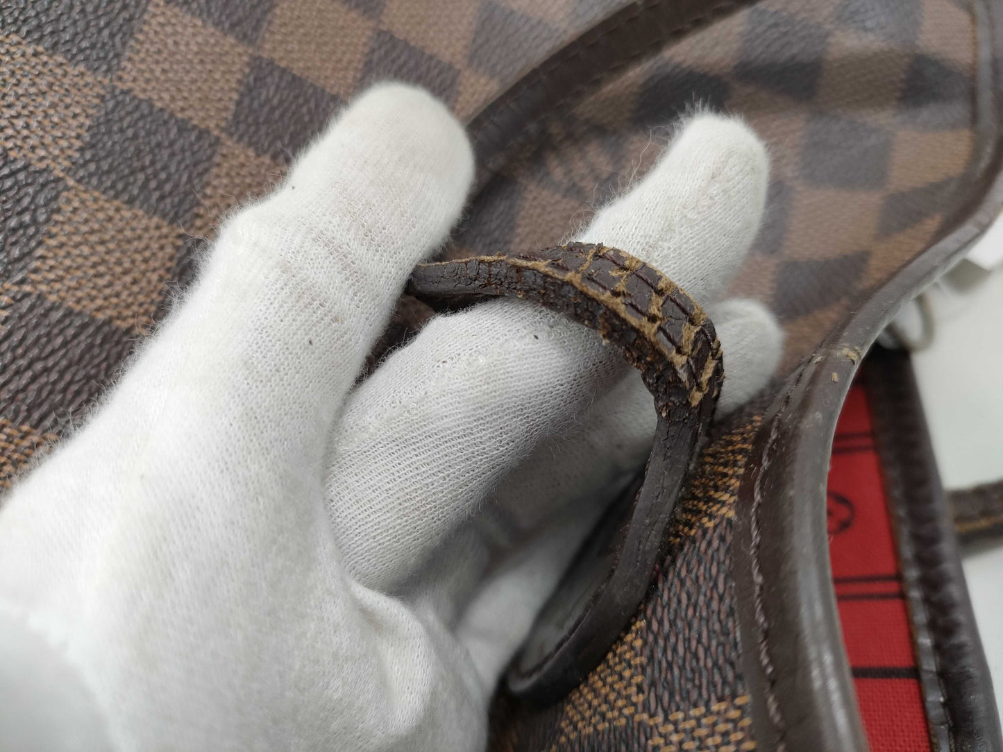 LOUIS VUITTON Damier Neverfull MM Tote Bag