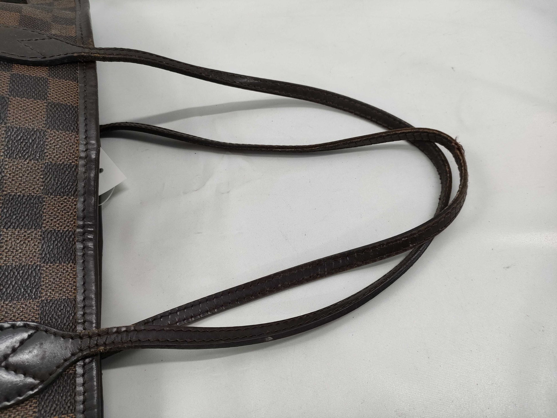 LOUIS VUITTON Damier Neverfull MM Tote Bag