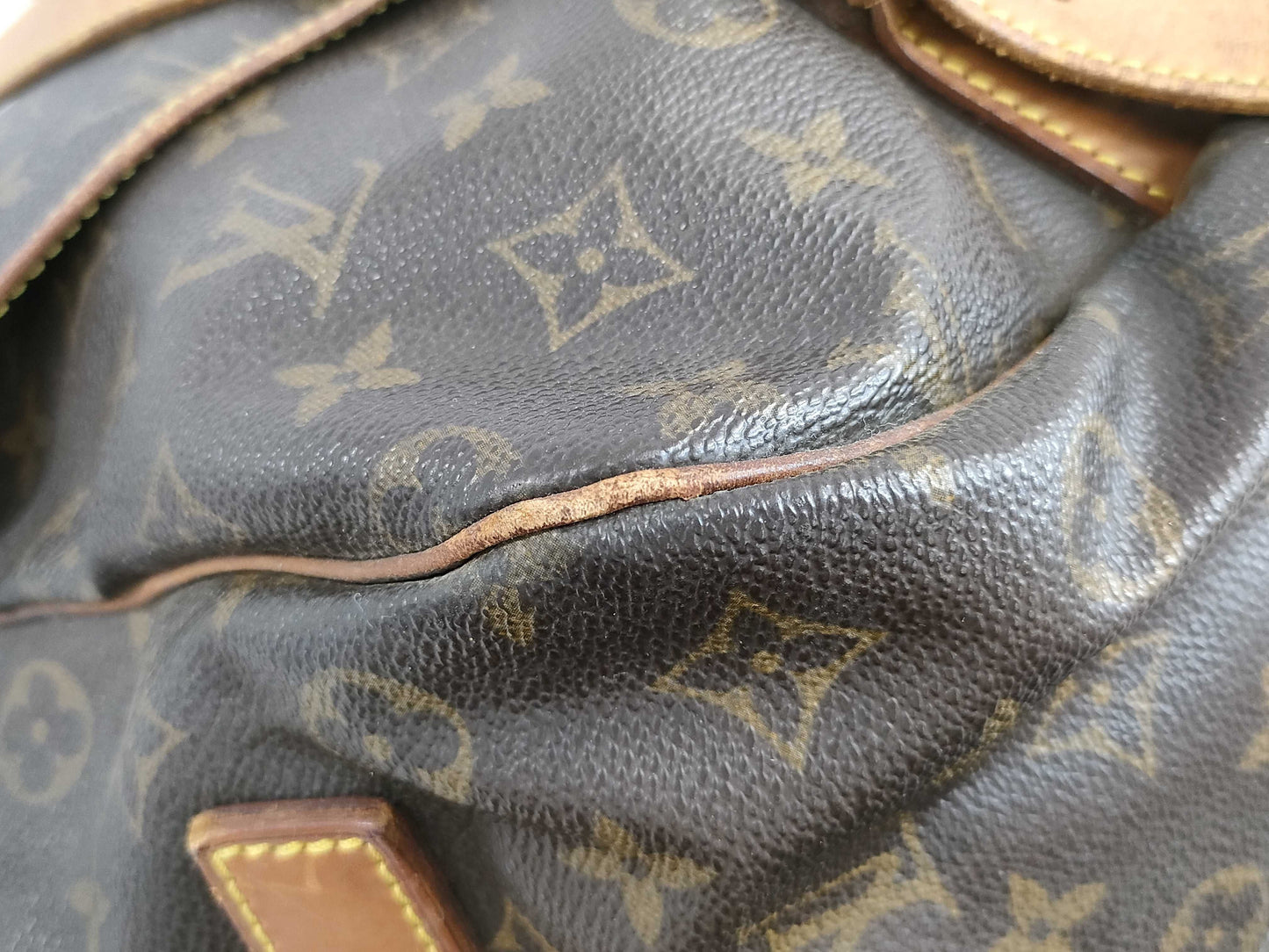 LOUIS VUITTON AR8812 Monogram M42252 Saumur 43 Shoulder Bag
