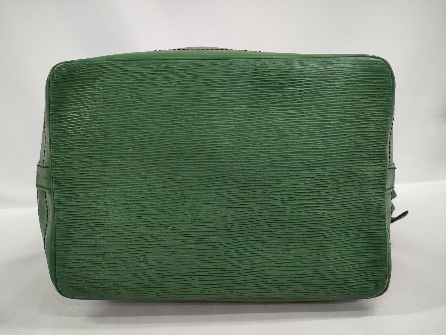 LOUIS VUITTON 9004 A2 Epi Noe Shoulder Bag