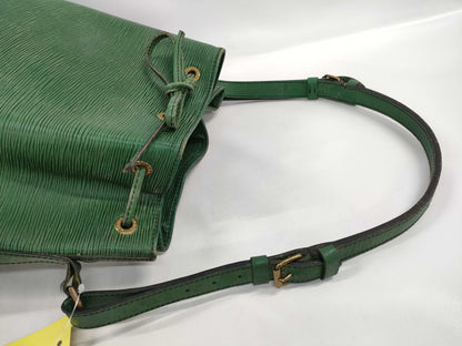 LOUIS VUITTON 9004 A2 Epi Noe Shoulder Bag
